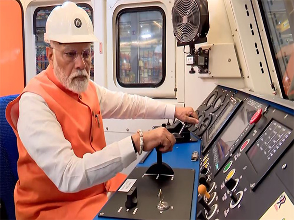 PM Modi inaugurates locomotive plant in Dahod. (Photo/ANI,DD)