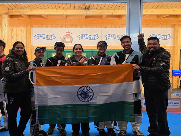 Indian shooters and coach after completion of 10m air rifle mixed team event at Suhl Junior Shooting World Cup (Image: NRAI/ISSF)