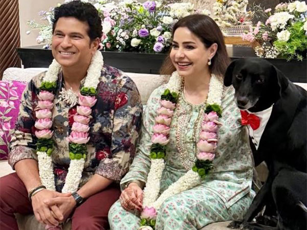 Couple Sachin Tendulkar and Anjali Tendulkar (Image source: Instagram @saratendulkar)