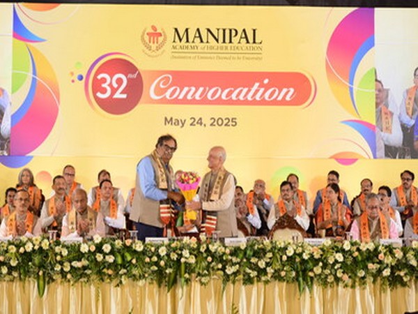 Dr. Abhijat Sheth, President of the National Board of Examinations in Medical Sciences, who delivered MAHE's 32nd Convocation address in Mangaluru, was honoured by Dr. H. S. Ballal, Pro Chancellor, MAHE.