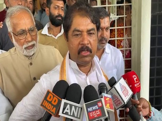 Karnataka LoP R Ashoka (Photo/ANI) Karnataka LoP R Ashoka (Photo/ANI)