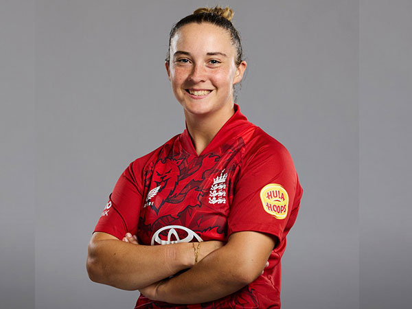  Lauren Filer. (Photo: X/@englandcricket) 