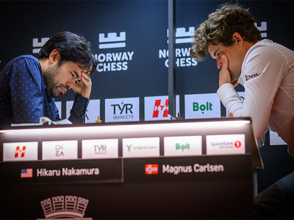 Hikaru Nakamura () and Magnus Carlsen () (Photo: Norway Chess)