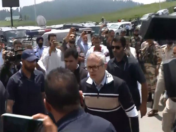 CM Omar Abdullah arrived at Gulmarg club to chair a meeting (Photo/ANI) CM Omar Abdullah arrived at Gulmarg club to chair a meeting (Photo/ANI)
