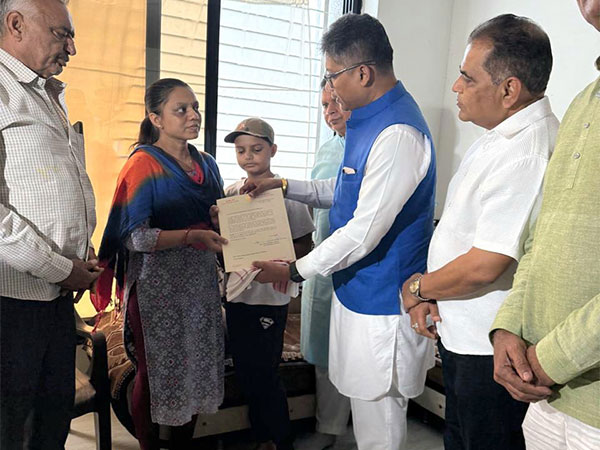 Assam Minister Pijush Hazarika meets family of Pahalgam terror attack victim (Photo/X@Pijush_hazarika) Assam Minister Pijush Hazarika meets family of Pahalgam terror attack victim (Photo/X@Pijush_hazarika)
