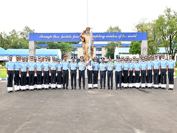 Commandant’s Banner Presentation Ceremony at Air Force Academy, Telangana (Photo/ @Defence PRO) Commandant’s Banner Presentation Ceremony at Air Force Academy, Telangana (Photo/ @Defence PRO)