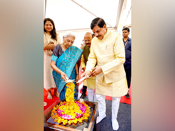 Madhya Pradesh Chief Minister Mohan Yadav and Uttar Pradesh Governor Anandiben Patel .(Photo/DPR)