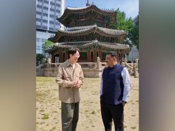 YouTuber Yechan C Lee, JDU MP Sanjay Kumar Jha (Image source: X/ @@SanjayJhaBihar) YouTuber Yechan C Lee, JDU MP Sanjay Kumar Jha (Image source: X/ @@SanjayJhaBihar)