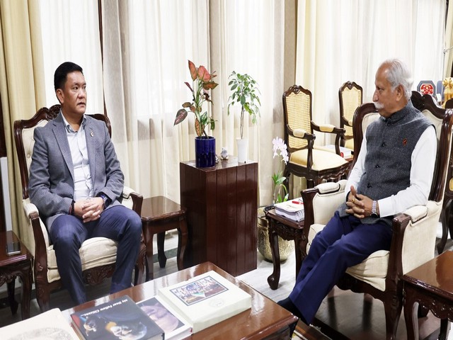 Arunachal Pradesh CM Pema Khandu with Governor Lt General KT Parnaik (Retd.) at Raj Bhavan, Itanagar  (Photo/ANI)
