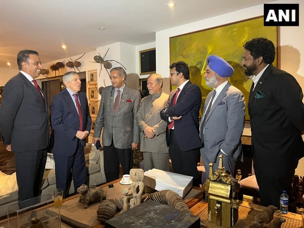 All-Party Delegation Leader and Congress MP Shashi Tharoor said met with former President César Augusto Gaviria Trujillo (Photo/ANI)