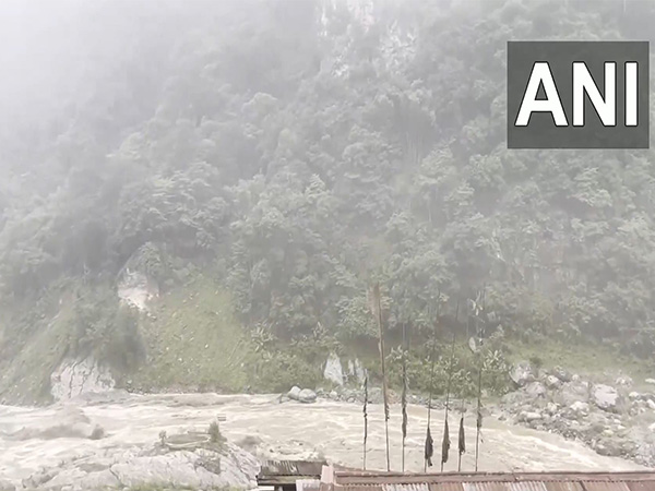 Water level of the Teesta River increases amid heavy rainfall in the region. (Photo/ANI) Water level of the Teesta River increases amid heavy rainfall in the region. (Photo/ANI)