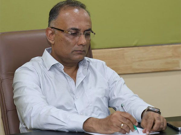 Karnataka Health Minister Dinesh Gundu Rao (File Photo:@dineshgrao) 