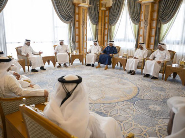 Theyab bin Mohamed bin Zayed receives Qatari Minister of Transport (Photo/WAM)
