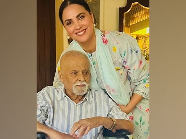 Lara Dutta with father LK Dutta (Photo/Instagram/@larabhupathi)