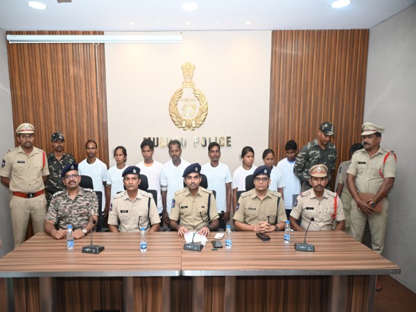 Maoists Surrender in Telangana (Photo Credit: PRO, Mulugu district)