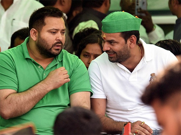 Tej Pratap with Tejashwi Yadav (File Photo/ANI) Tej Pratap with Tejashwi Yadav (File Photo/ANI)