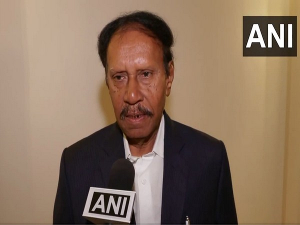 AIADMK MP M Thambidurai (Photo/ANI) AIADMK MP M Thambidurai (Photo/ANI)