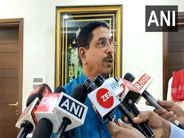  Union Minister Pralhad Joshi (Photo/ANI)