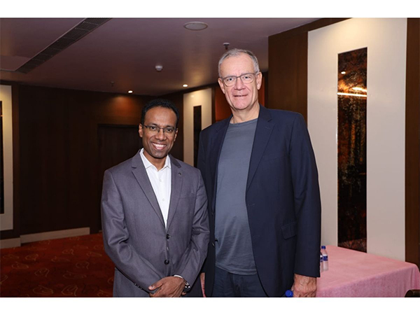 Dr. Simon Thomas and Dr. Wolfgang Klauser lead a landmark workshop at Max Hospital Shalimar Bagh, uniting Indian and German expertise in advanced revision knee replacement procedures. Dr. Simon Thomas and Dr. Wolfgang Klauser lead a landmark workshop at Max Hospital Shalimar Bagh, uniting Indian and German expertise in advanced revision knee replacement procedures.