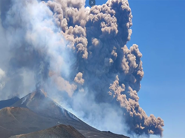 A screengrab from video posted by Volcano Department of Italy's National Institute of Geophysics and Vulcanology (Photo/INGVvulcani, Facebook) A screengrab from video posted by Volcano Department of Italy's National Institute of Geophysics and Vulcanology (Photo/INGVvulcani, Facebook)