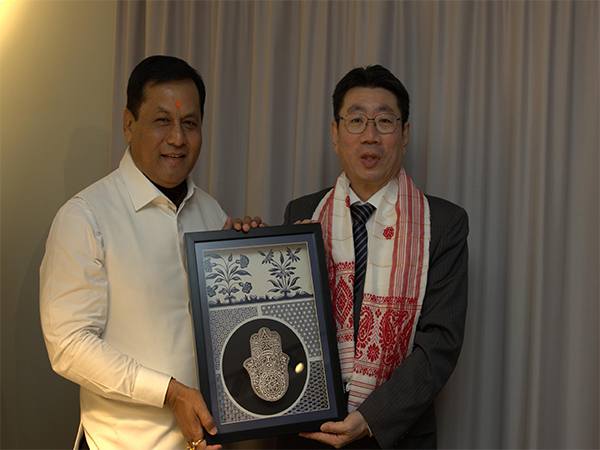Sarbananda Sonowal holds talks with Japan’s Vice Minister Terada Yoshimichi in Oslo (Photo/Ministry of Ports and Shipping)