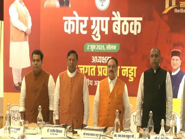 Union Minister JP Nadda (second from right) in Himachal Pradesh, Solan (Photo/ANI)