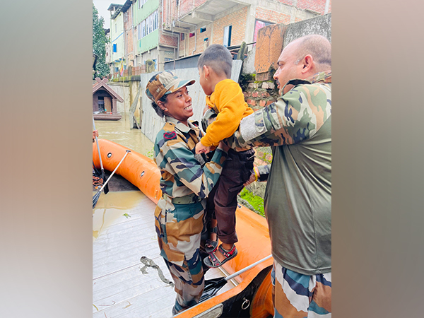 Assam Rifles continues flood relief efforts(Photos/Assam Rifles)