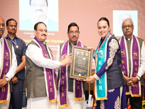 Union Ministers Jagat Prakash Nadda and Pralhad Joshi at KAHER’s 15th convocation in Belagavi, Karnataka (Photo/ @PIB)