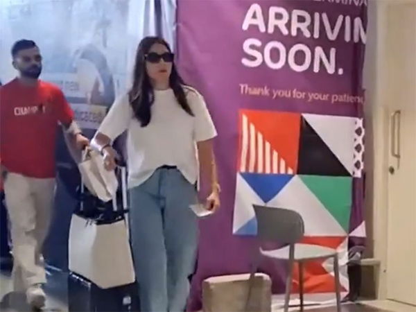 Virat Kohli and Anushka Sharma leave Ahmedabad (Photo/Airport Officials)