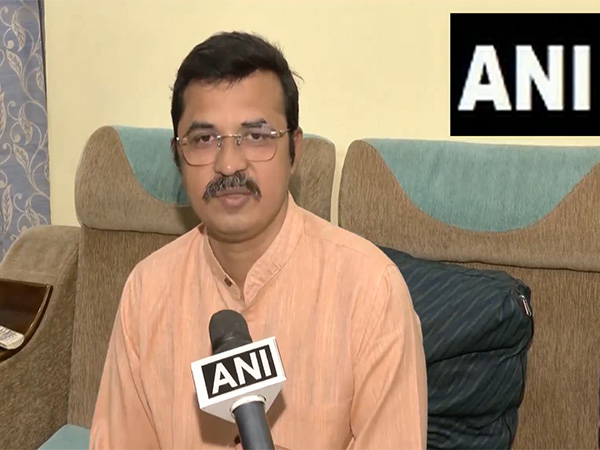 AIADMK spokesperson Kovai Sathyan (Photo/ANI)  