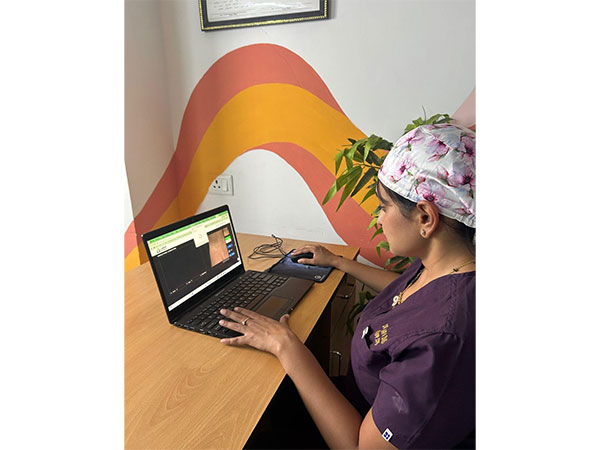 Dr Sushpa Das with USG Simulator