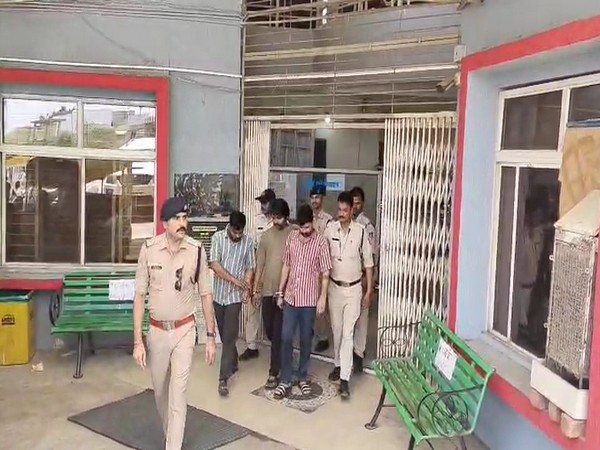 Accused in police custody (Photo/Police)