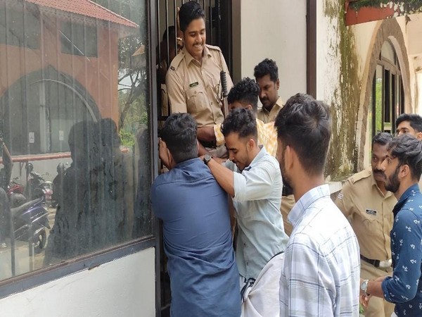 SFI activists protest Kannur University’s ‘anti-national’ monitoring committee (Photo/ANI)