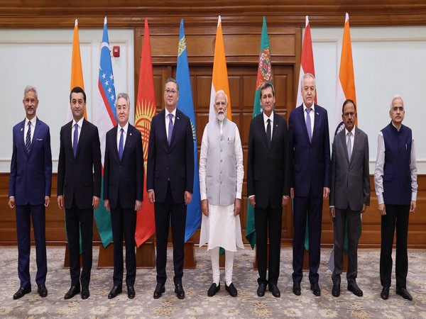 Prime Minister Narendra Modi meets Central Asian Foreign Ministers in New Delhi, stressing regional cooperation and counterterrorism. (Photo: X/ @narendramodi)
