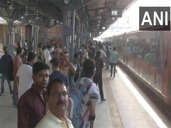 Vande Bharat express begins Katra-Srinagar journey (Photo/ANI)