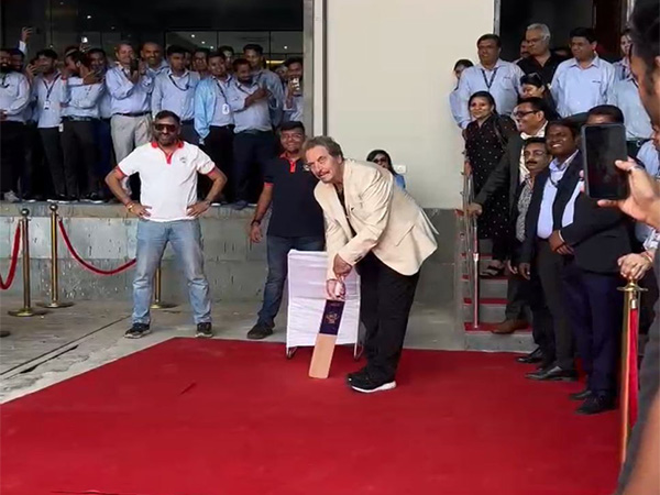 Errol Musk playing tennis ball cricket. (Photo- DLI/Servotech Sports)