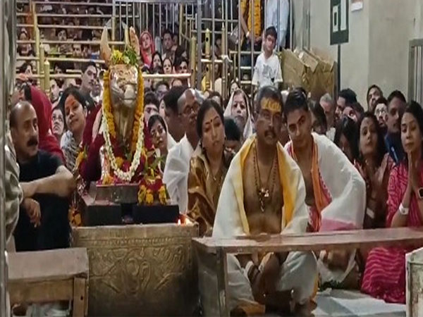 Dharmendra Pradhan offers prayers at Mahakaleshwar Temple (Photo/ Shri Mahakaleshwar Temple)