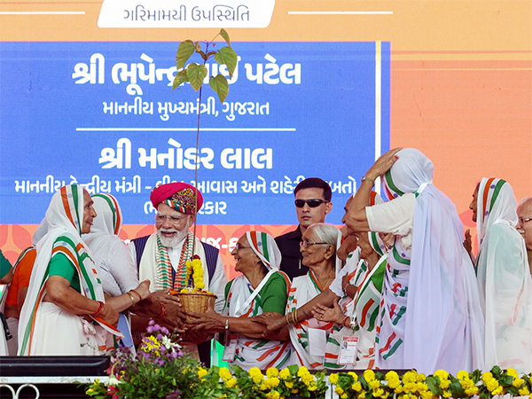 Prime Minister Narendra Modi interacts with the elderly women (File Photo/ANI)