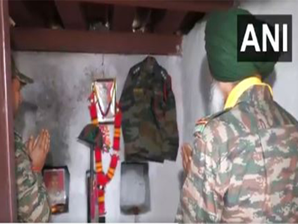  Indian Army and BSF mark Capt Satish Khera's birth anniversary with ceremonial tribute at Khera Complex in Poonch (Photo/ANI)