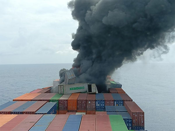 Explosion reported on Singapore-flagged container ship (Photo: Coast Guard PRO)