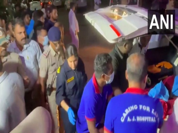 Outside the AJ Hospital in Mangaluru (Photo/ANI)