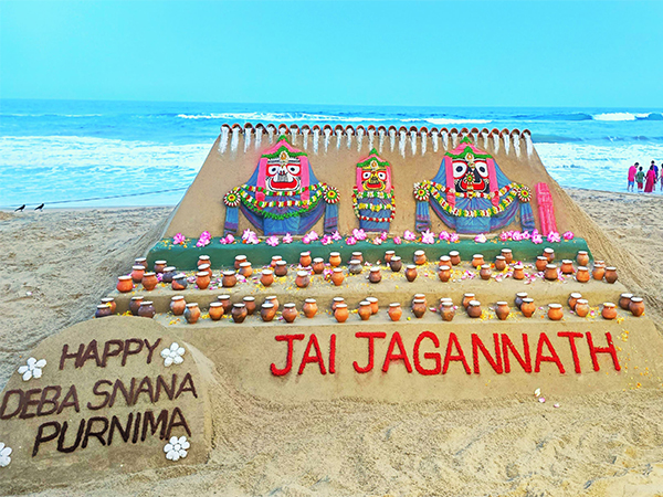Sudarsan Pattnaik's sand sculpture of Lord Jagannath(Photo/ANI)