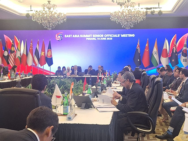 India–Malaysia diplomatic engagement during East Asia Summit meet in Penang (Image: X @MEAIndia) 
