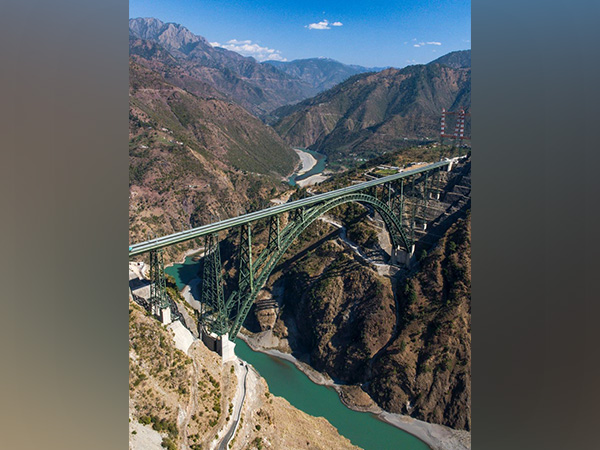 Chenab rail bridge (Image: Adani Cement)