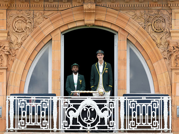 SA captain Temba Bavuma and Australia skipper Pat Cummins (Photo: @ICC/X) 