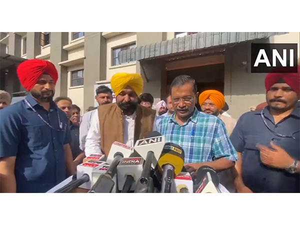 Punjab CM Bhagwant Mann and AAP national convenor Arvind Kejriwal addressing media in Jalandhar (Photo/ANI) 