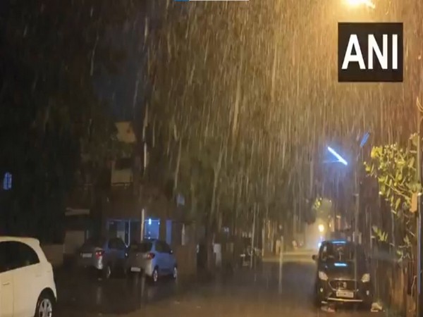 Rain lashes Karnataka's Hubballi (Photo/ANI)