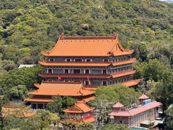 Offering a melange of experiences and activities across iconic sites, theme parks, the outdoors and culinary trails, Hong Kong promises to be the ultimate family destination