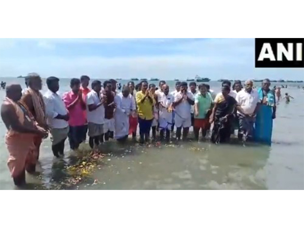 People paid homage to those who died in the London-bound Air India plane crash (Photo/ANI)