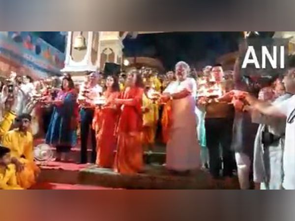 Swami Chidanand Saraswati performs special prayers, Ganga Aarti for AI-171 crash victims (Photo/ANI)